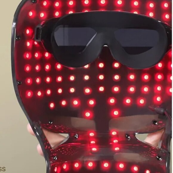 NEW IN BOX GYH  LED Light Face & Neck Mask WITH Handheld Light Wand - Picture 3 of 8